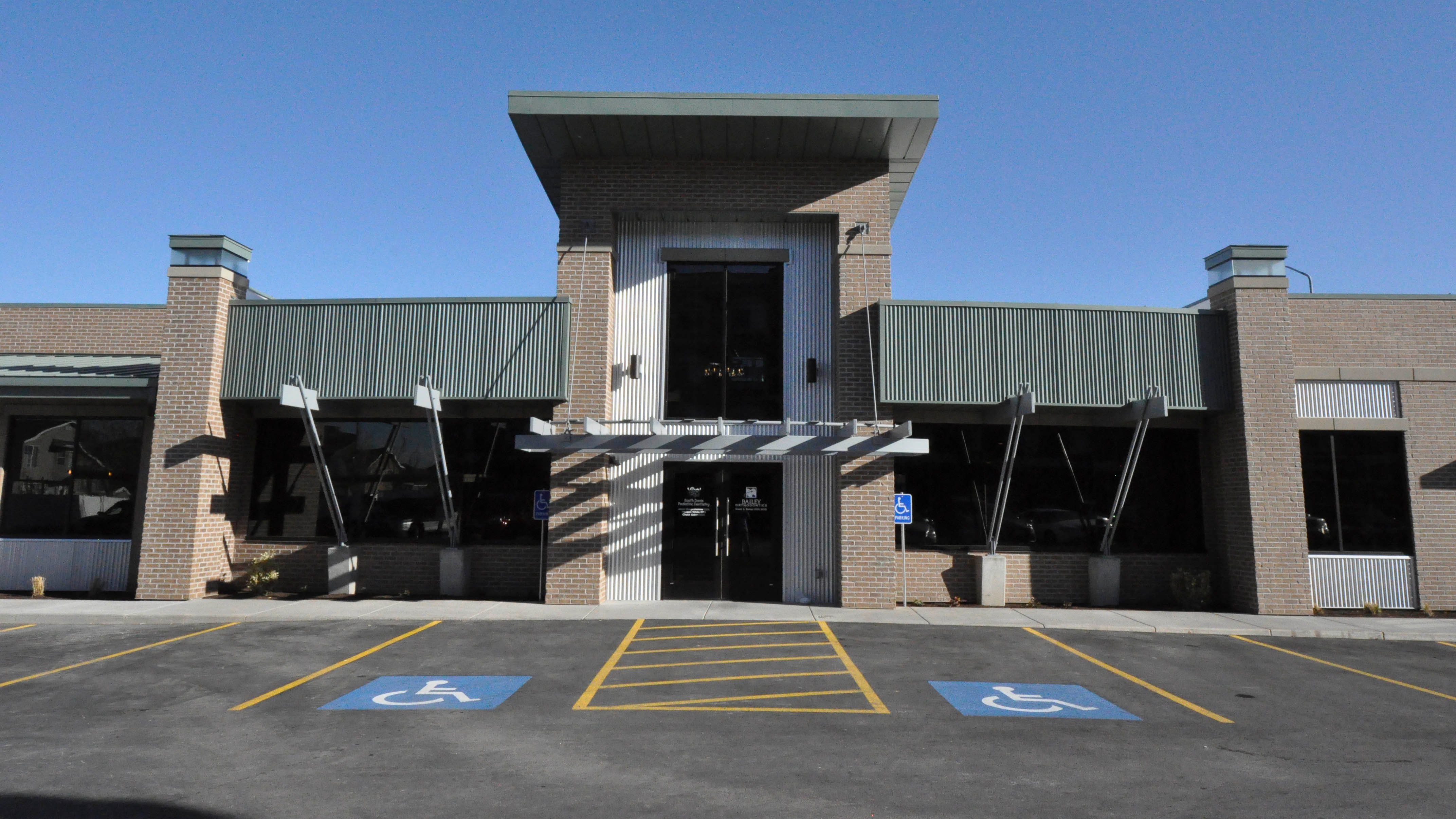 BB_HC_Bailey Orthodontics 16x9_3